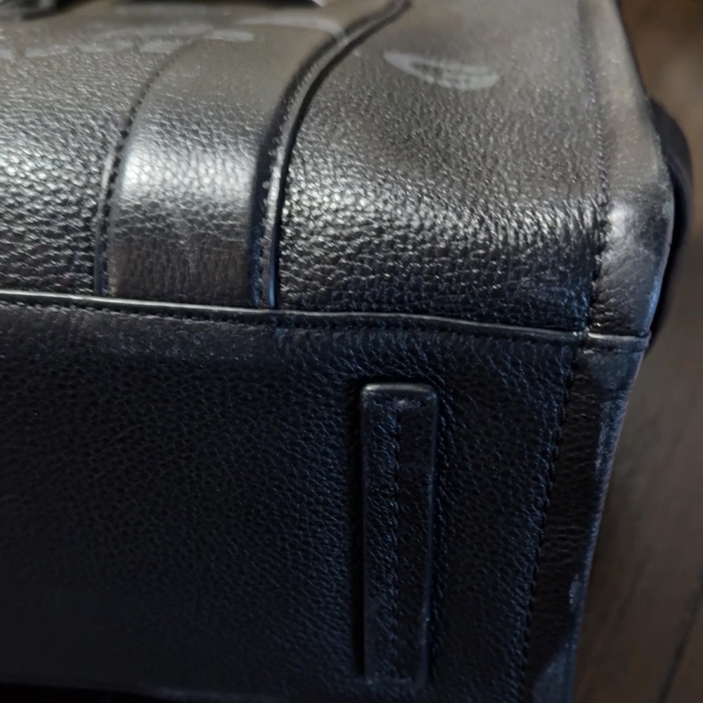 Marc Jacobs Black The Tote Leather Medium with Matching Charm Crossbody RESERVED - Picture 14 of 16